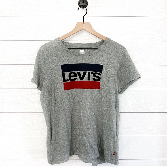 levi's graphic tee women's